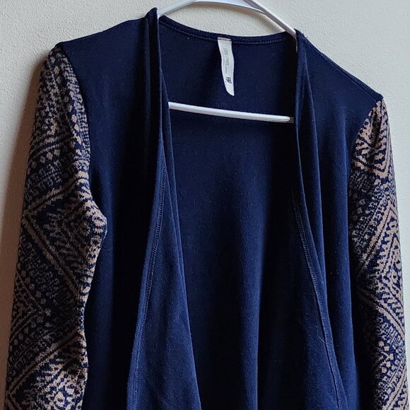 Pink Owl Navy/Tan Aztec Angled Open Cardigan Size Small - Picture 4 of 14